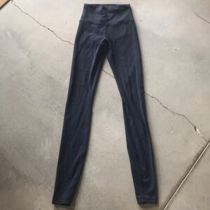 Lululemon high rise wunder unders navy blue size 2 leggings